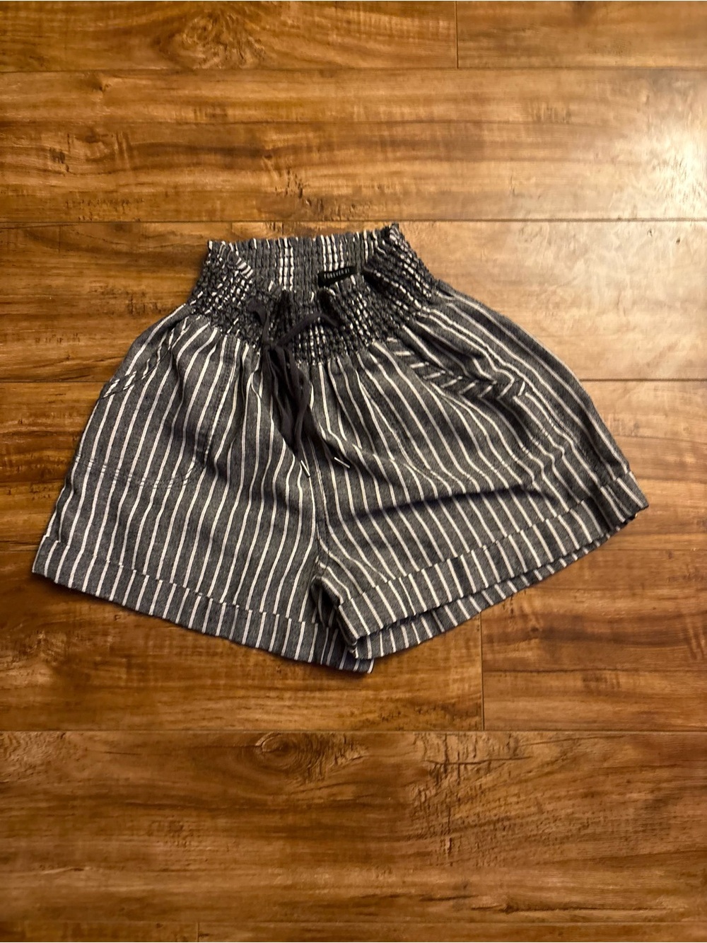 Forever 21 Navy and White Smocked High-Waist Shorts